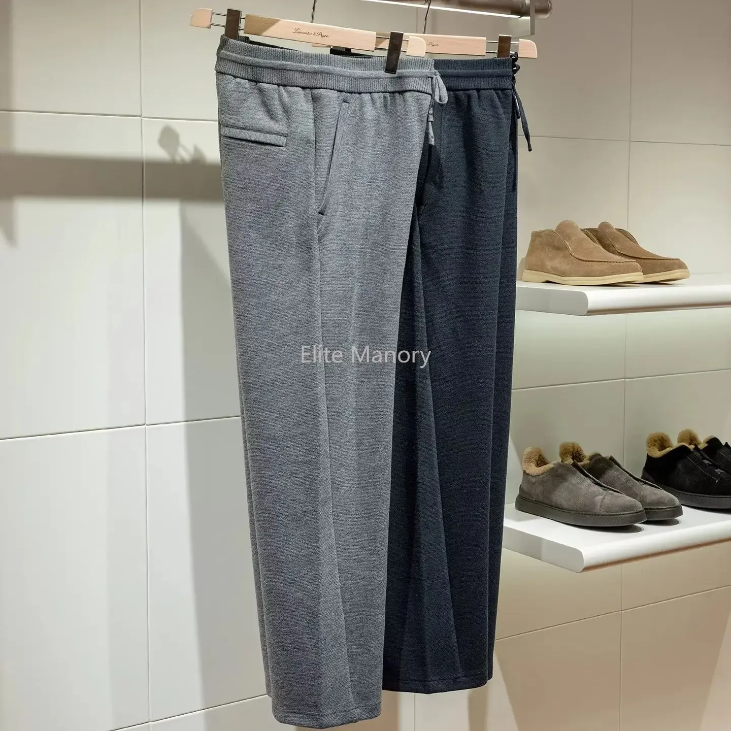 Mulberry silk cotton wool blend, autumn and winter men's elastic waist loose straight casual pants
Mulberry silk cotton wool blend, autumn and winter men's elastic waist loose straight casual pants