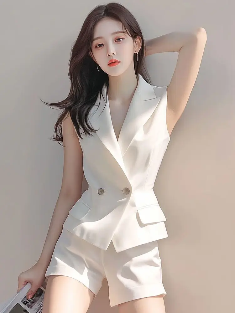 Korea Summer 2 Pieces Set For Women White Sleeveless Tops And Shorts Suits V-Neck Fashion Elegant Office Ladies Work Set Suit
Korea Summer 2 Pieces Set For Women White Sleeveless Tops And Shorts Suits V-Neck Fashion Elegant Office Ladies Work Set Suit