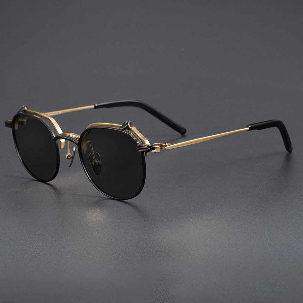 PENG's new fashionable and personalized flip up ink frame trend, UV resistant pure titanium, can be paired with myopia sunglasse
PENG's new fashionable and personalized flip up ink frame trend, UV resistant pure titanium, can be paired with myopia sunglasse