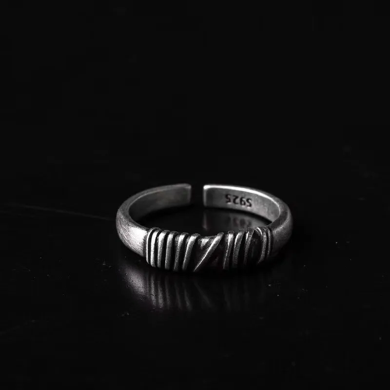Retro Wrapped Thorn Ring Thai Silver Vintage Craft Adjustable Open Finger Ring Trendy Accessories for Couple
Retro Wrapped Thorn Ring Thai Silver Vintage Craft Adjustable Open Finger Ring Trendy Accessories for Couple