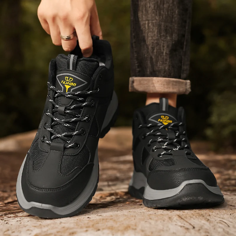 Outdoor hiking and mountaineering sports casual shoes for middle-aged and elderly people in autumn 2025
Outdoor hiking and mountaineering sports casual shoes for middle-aged and elderly people in autumn 2025