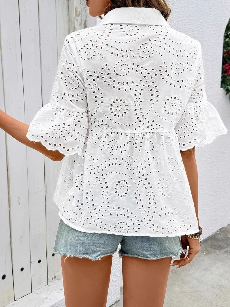 Ladies Embroidered Lace irt Hollow out Design Pure Color Floral Lace Blouse Ele Sle Polyester ort Sve
Ladies Embroidered Lace irt Hollow out Design Pure Color Floral Lace Blouse Ele Sle Polyester ort Sve
