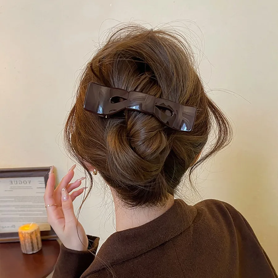 Premium Acrylic Irregular Bow Hair Claw Simple Elegant Shark Clip for Women Back of Head Daily Beige
Premium Acrylic Irregular Bow Hair Claw Simple Elegant Shark Clip for Women Back of Head Daily Beige