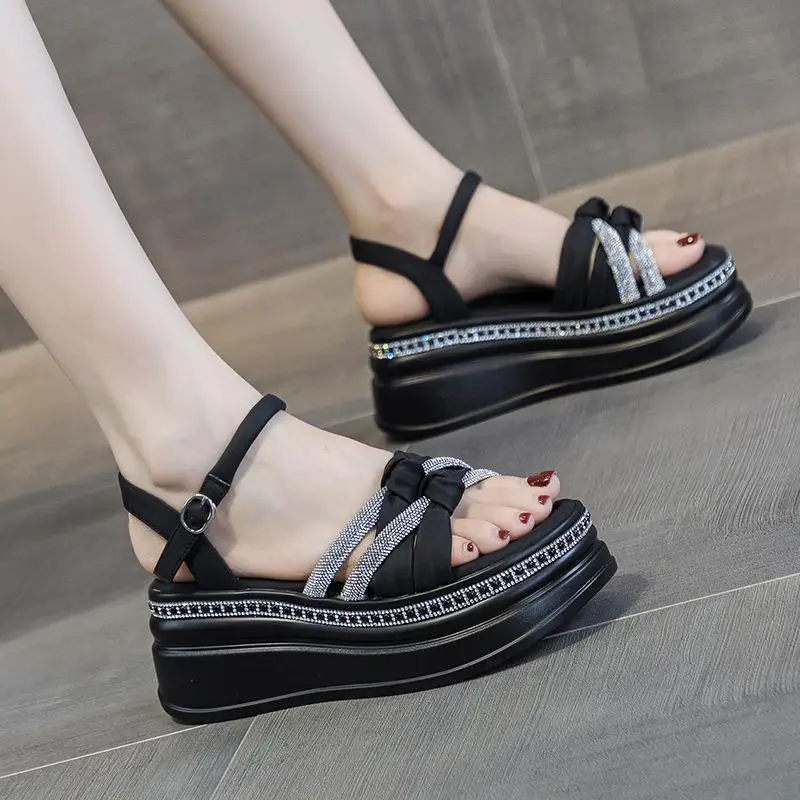 Women's Thick Bottomed High Heel Sandals Diamond Embellished Leather Slip-On Summer Casual Flats PU Lined Flat Heel Sandals
Women's Thick Bottomed High Heel Sandals Diamond Embellished Leather Slip-On Summer Casual Flats PU Lined Flat Heel Sandals