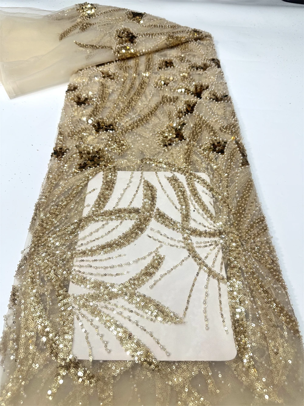 2026 High-end French Tulle Embroidery Lace Fabric African Nigerian Beaded Sequin Lace Fabric for Wedding Party Dress Sewing
2026 High-end French Tulle Embroidery Lace Fabric African Nigerian Beaded Sequin Lace Fabric for Wedding Party Dress Sewing