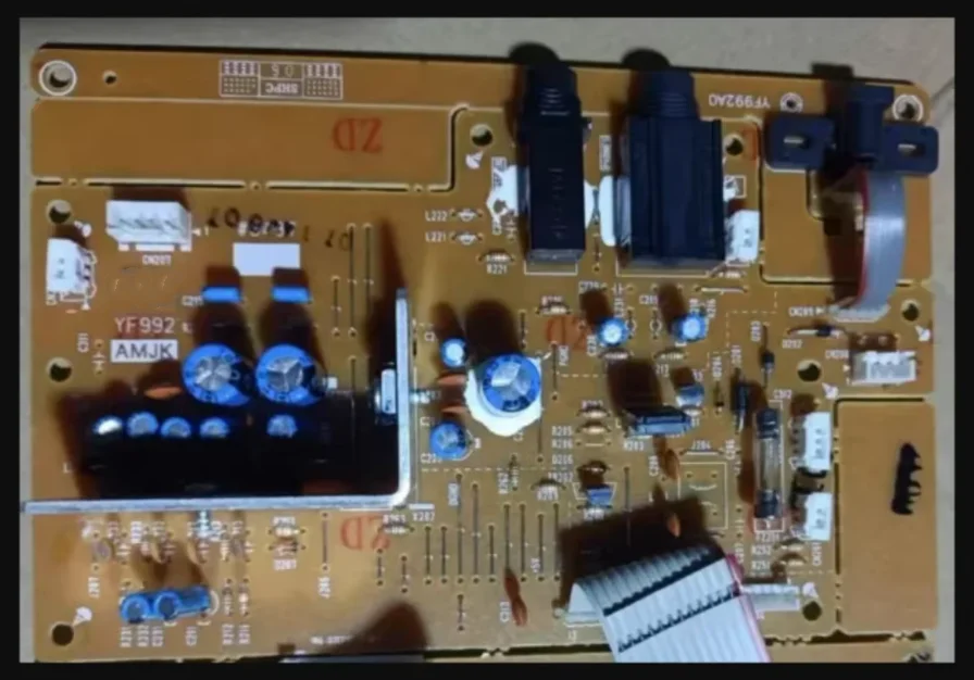 Новая оригинальная плата усилителя мощности AMJK YF992 для PSR-E433 PSR E433
Новая оригинальная плата усилителя мощности AMJK YF992 для PSR-E433 PSR E433