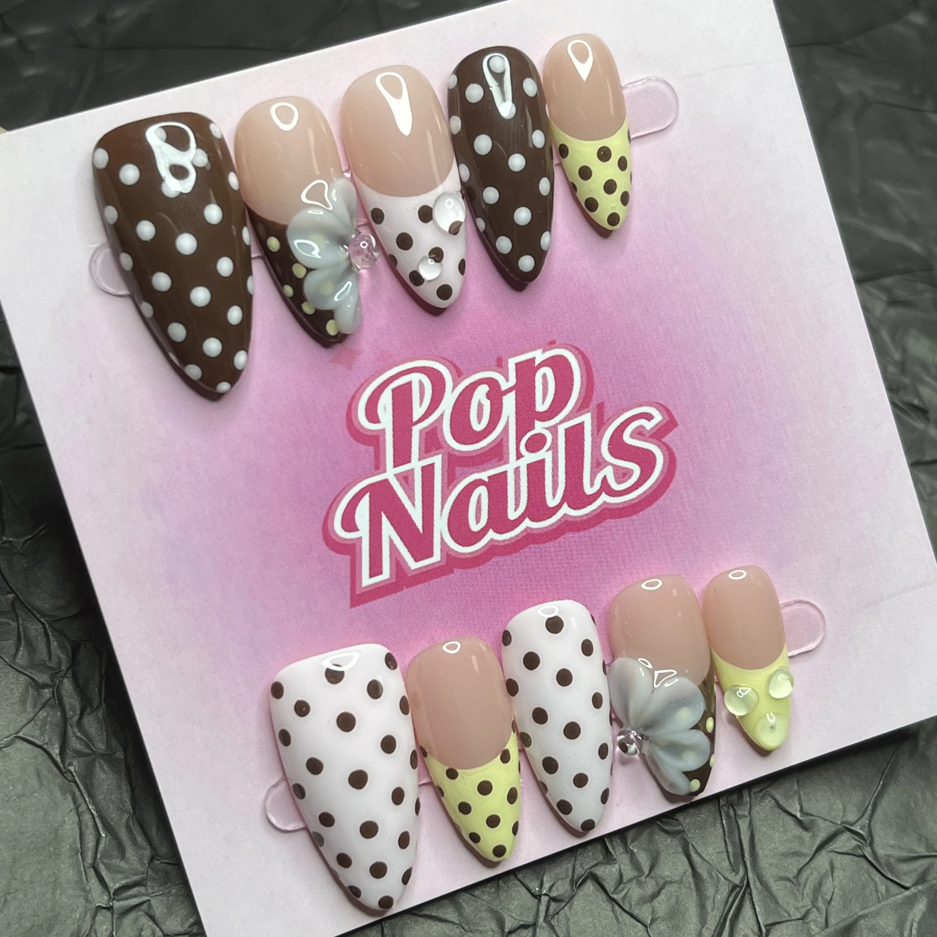 10pcs Handmade Press on Nails Gyaru 3D Flower Polka Dots Pink Press Ons False Nail Hand Painted French Tips Nail Acrylic Nails
10pcs Handmade Press on Nails Gyaru 3D Flower Polka Dots Pink Press Ons False Nail Hand Painted French Tips Nail Acrylic Nails