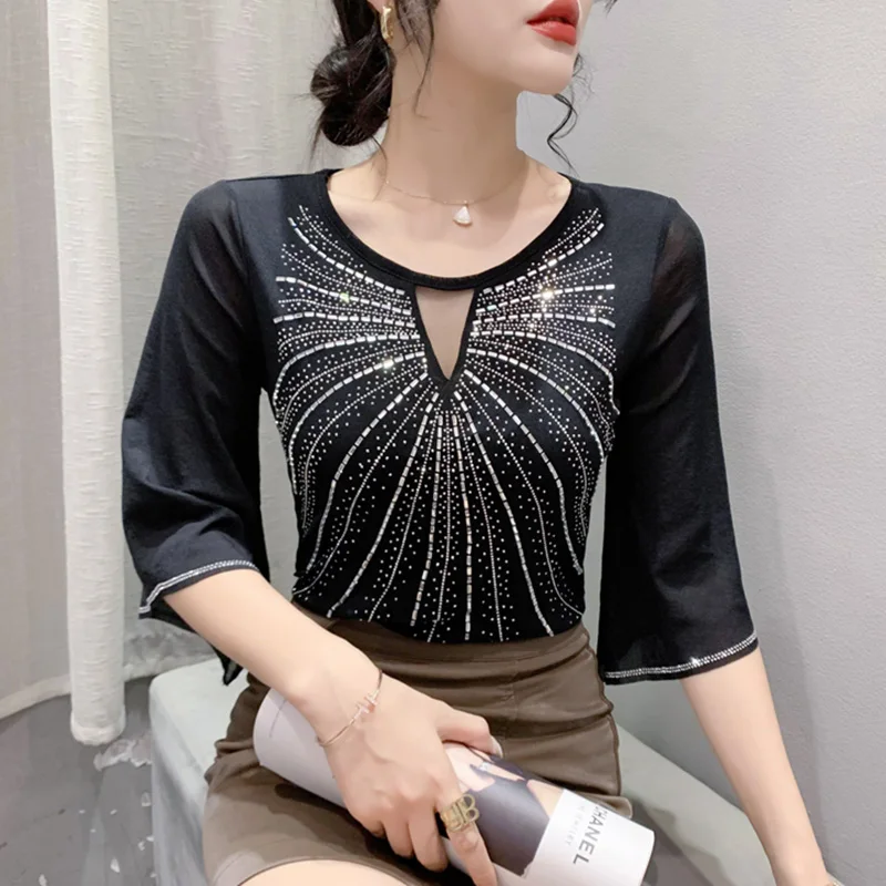 Summer Flare Sleeved O-Neck Women's Shirt Fashion Casual Hollow Out Hot Diamond Mesh Tops 3XL Elasticity Clothes
Summer Flare Sleeved O-Neck Women's Shirt Fashion Casual Hollow Out Hot Diamond Mesh Tops 3XL Elasticity Clothes