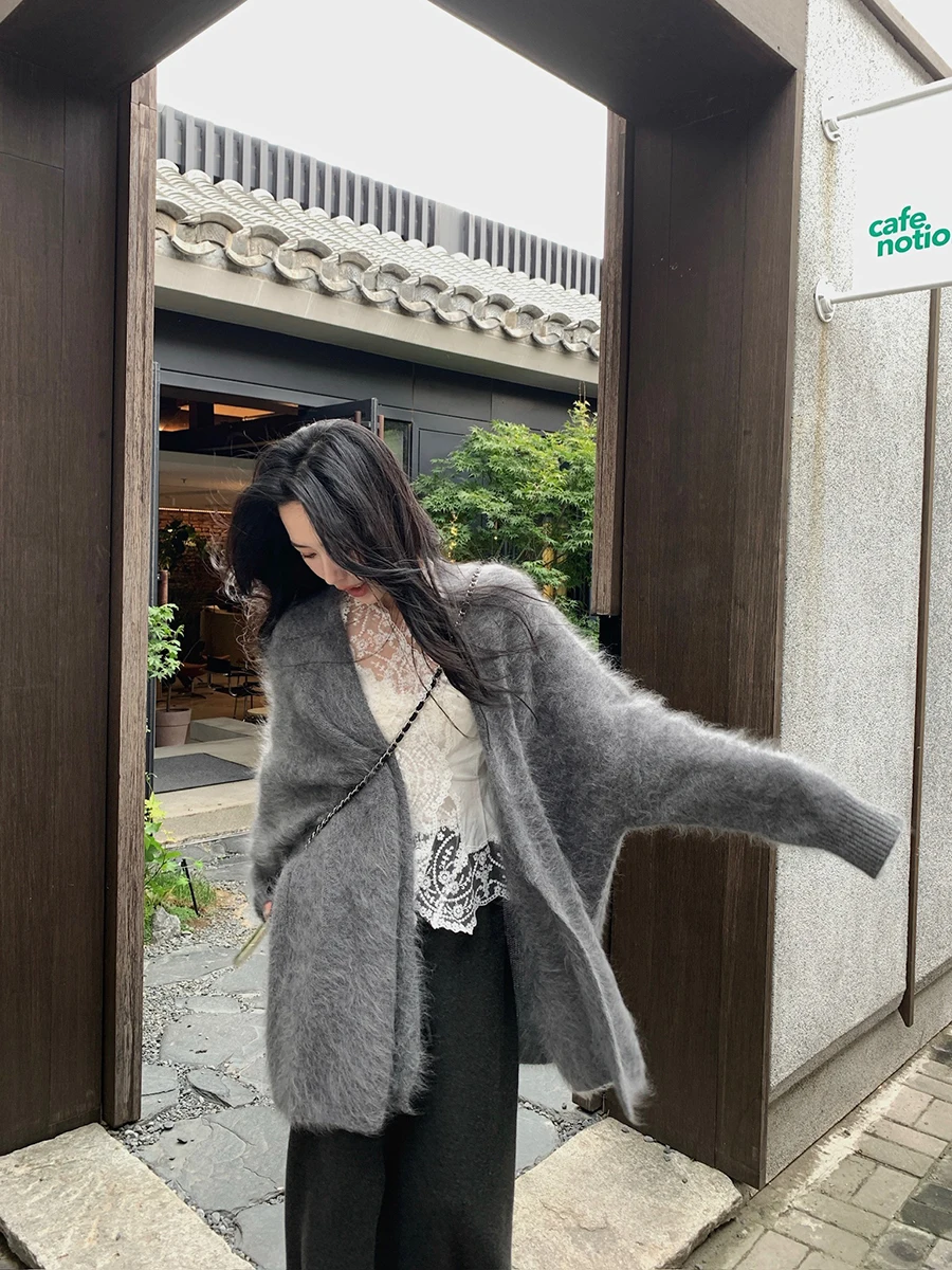 Isaro Uu Роскошный вязаный кардиган из бархатной шерсти с пуговицами, длинными рукавами, мягкий и теплый, для женщин
Isaro Uu Роскошный вязаный кардиган из бархатной шерсти с пуговицами, длинными рукавами, мягкий и теплый, для женщин