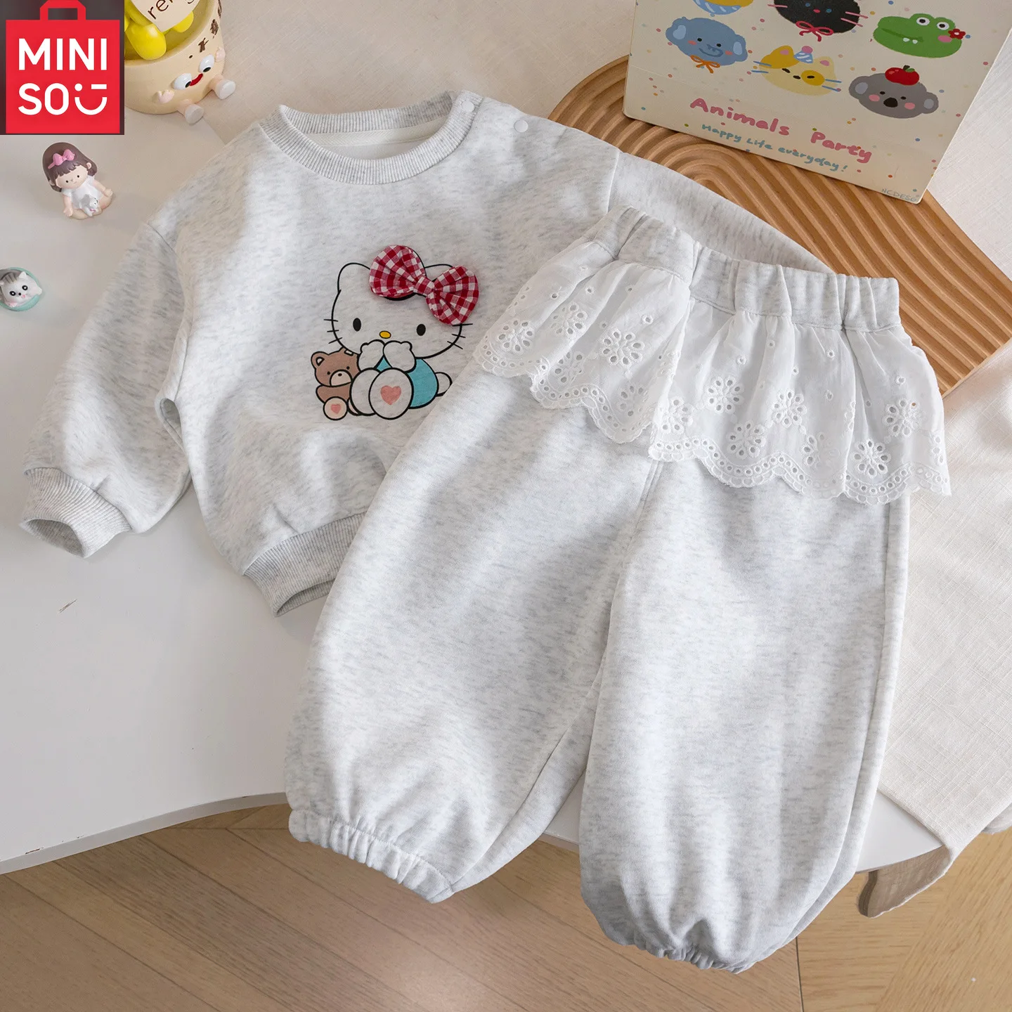 Kawaii Hello Kitty Sanrio Students Cute Cartoon Comfortable Sportswear Children Comfortable Warm Hoodie Trousers Gift for Kids
Kawaii Hello Kitty Sanrio Students Cute Cartoon Comfortable Sportswear Children Comfortable Warm Hoodie Trousers Gift for Kids
