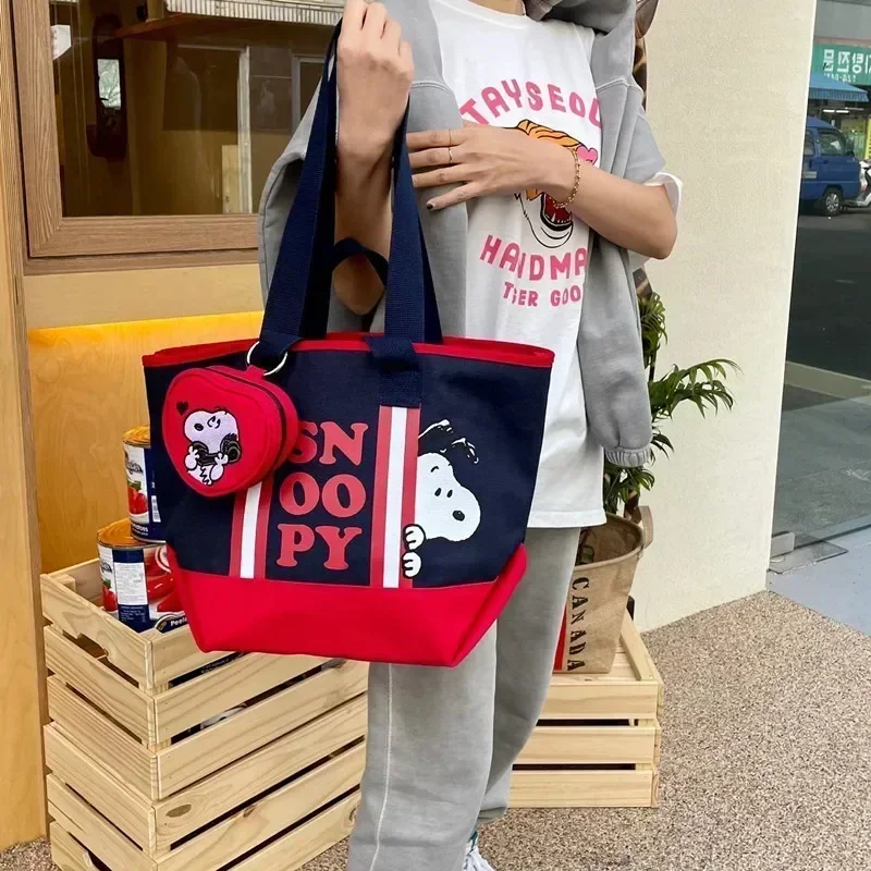 Snoopy New Cartoon handbag Cute Canvas Cross Body Bag Color Block Shoulder Bag Tote Fashion Large Capacity messenger bag
Snoopy New Cartoon handbag Cute Canvas Cross Body Bag Color Block Shoulder Bag Tote Fashion Large Capacity messenger bag