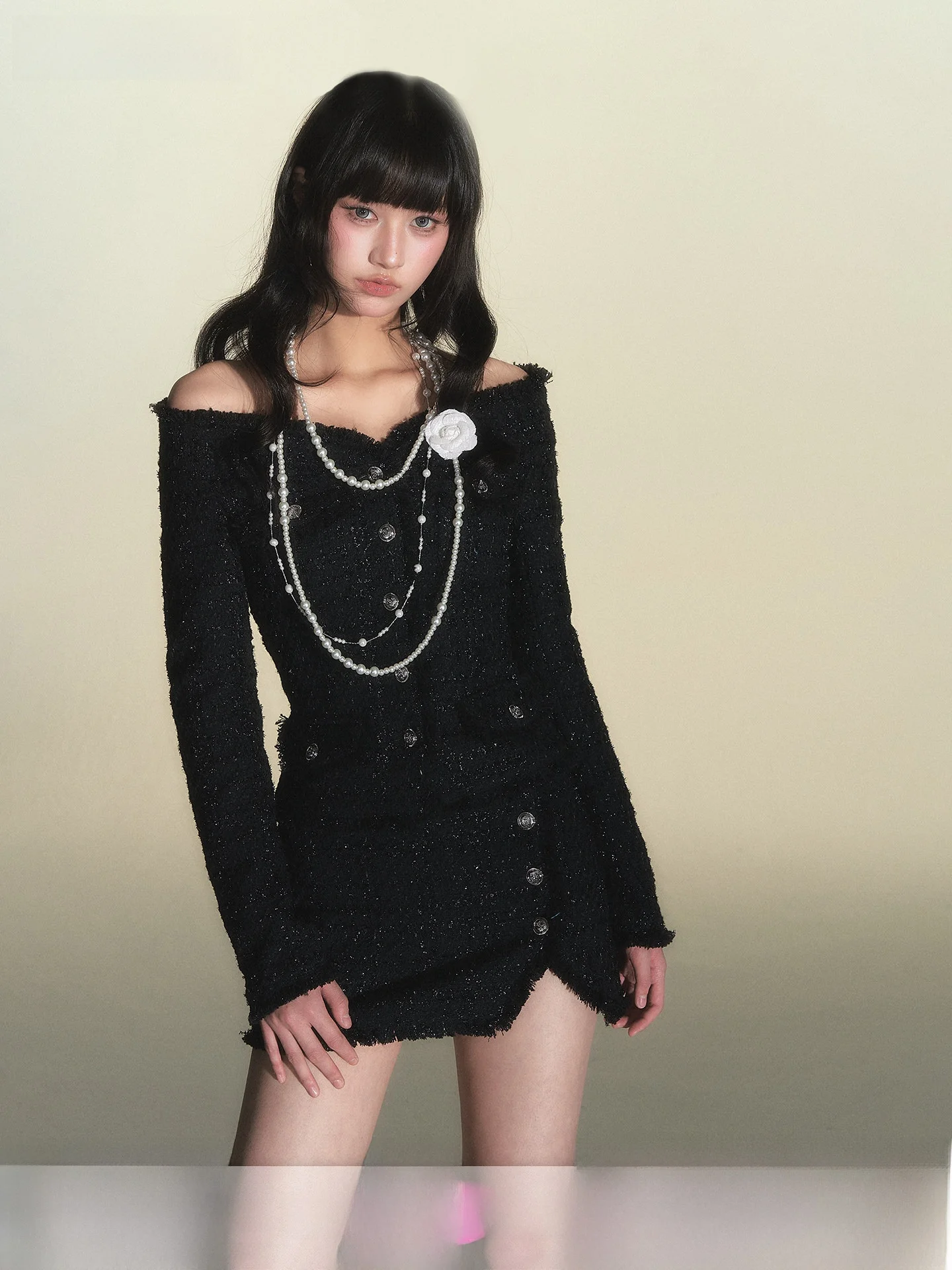 HiimDai Return Home Thousand Gold Sparkling Thick Tweed One Shoulder Small Fragrance Style Waistcoat Skirt Set Short Sleeve
HiimDai Return Home Thousand Gold Sparkling Thick Tweed One Shoulder Small Fragrance Style Waistcoat Skirt Set Short Sleeve