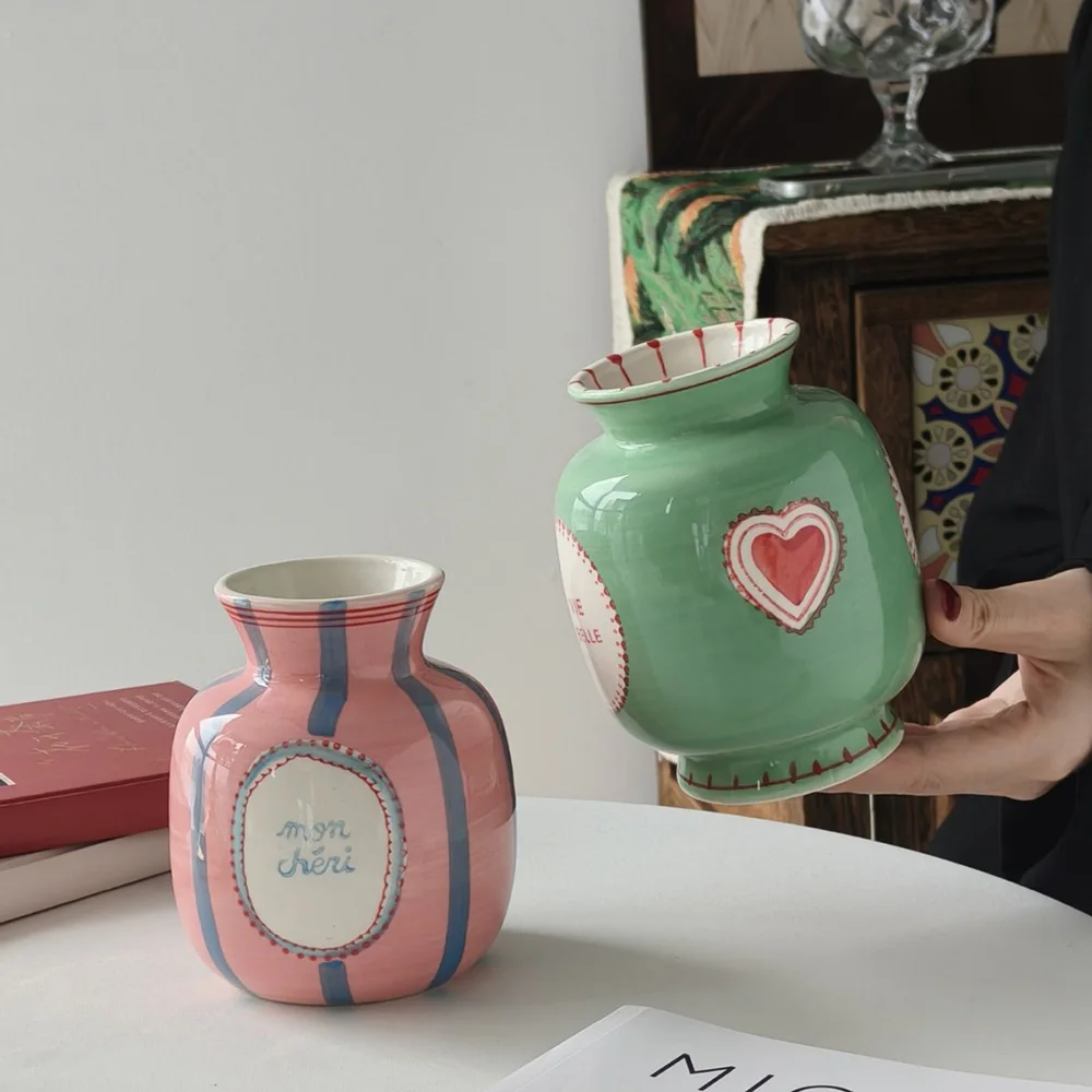 Tabletop Flowerpots Candy Color Ceramic Vase Handprint Pattern Stripe Letters Bud Vase Durable Fashion Simple Home Decoration
Tabletop Flowerpots Candy Color Ceramic Vase Handprint Pattern Stripe Letters Bud Vase Durable Fashion Simple Home Decoration