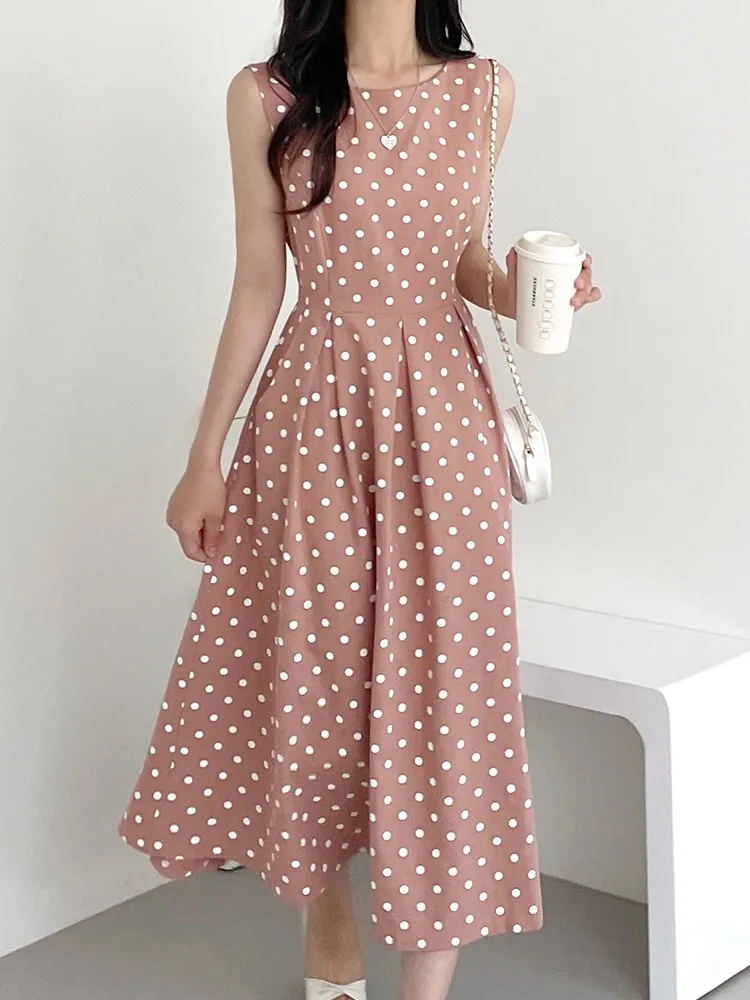 Retro Polka Dot Squeezed Waist Slim Fit Sleeveless Vest Dress Korean Style Spring Autumn Winter Women's Fashion Casual Dress
Retro Polka Dot Squeezed Waist Slim Fit Sleeveless Vest Dress Korean Style Spring Autumn Winter Women's Fashion Casual Dress