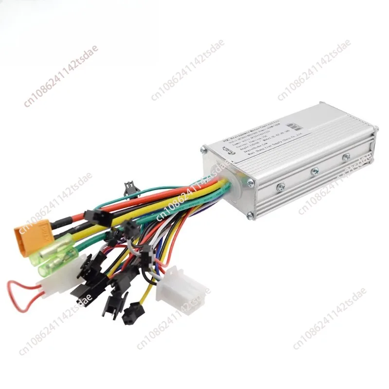 500W Sine Wave Brushless Intelligent Controller LCD Liquid Crystal Instrument Set 23A Electric Vehicle Modified 36V-60V
500W Sine Wave Brushless Intelligent Controller LCD Liquid Crystal Instrument Set 23A Electric Vehicle Modified 36V-60V