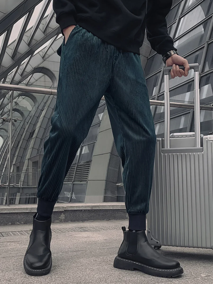 2023 Spring Autumn Men Fashion Casual Harem Pants Vintage Corduroy Solid Color Trousers Man Warm Streetwear Pants
2023 Spring Autumn Men Fashion Casual Harem Pants Vintage Corduroy Solid Color Trousers Man Warm Streetwear Pants