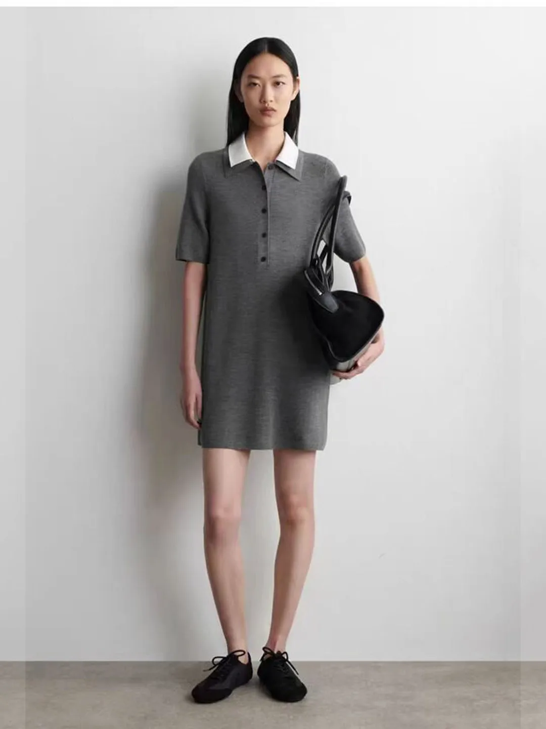 Повседневное трикотажное платье А-силуэта с цветными блоками и коротким рукавом для женщин, модное, весеннее, новинка, для офиса, без воротника
Повседневное трикотажное платье А-силуэта с цветными блоками и коротким рукавом для женщин, модное, весеннее, новинка, для офиса, без воротника