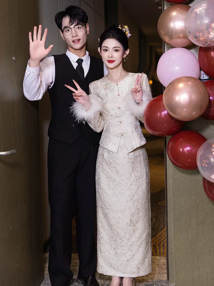 Young Sle Rvated Set Wedding Dr Champagne Color New Bride Toasting Suit Traditional Chinese Light National ...
Young Sle Rvated Set Wedding Dr Champagne Color New Bride Toasting Suit Traditional Chinese Light National ...