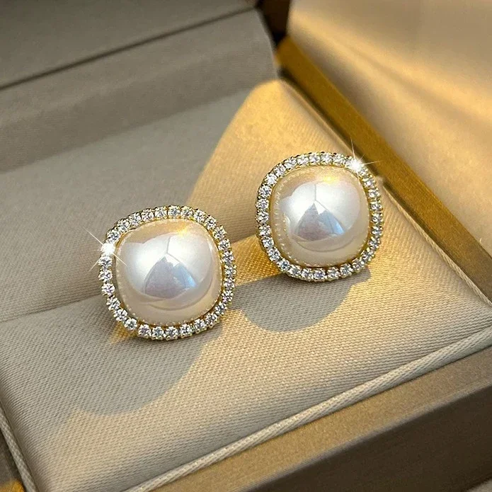 PONYKISS 925 Sterling Silver Zircon Pearl Minimalist Square Stud Earring for Women Vintage Fine Jewelry Light Luxury Accessories
PONYKISS 925 Sterling Silver Zircon Pearl Minimalist Square Stud Earring for Women Vintage Fine Jewelry Light Luxury Accessories