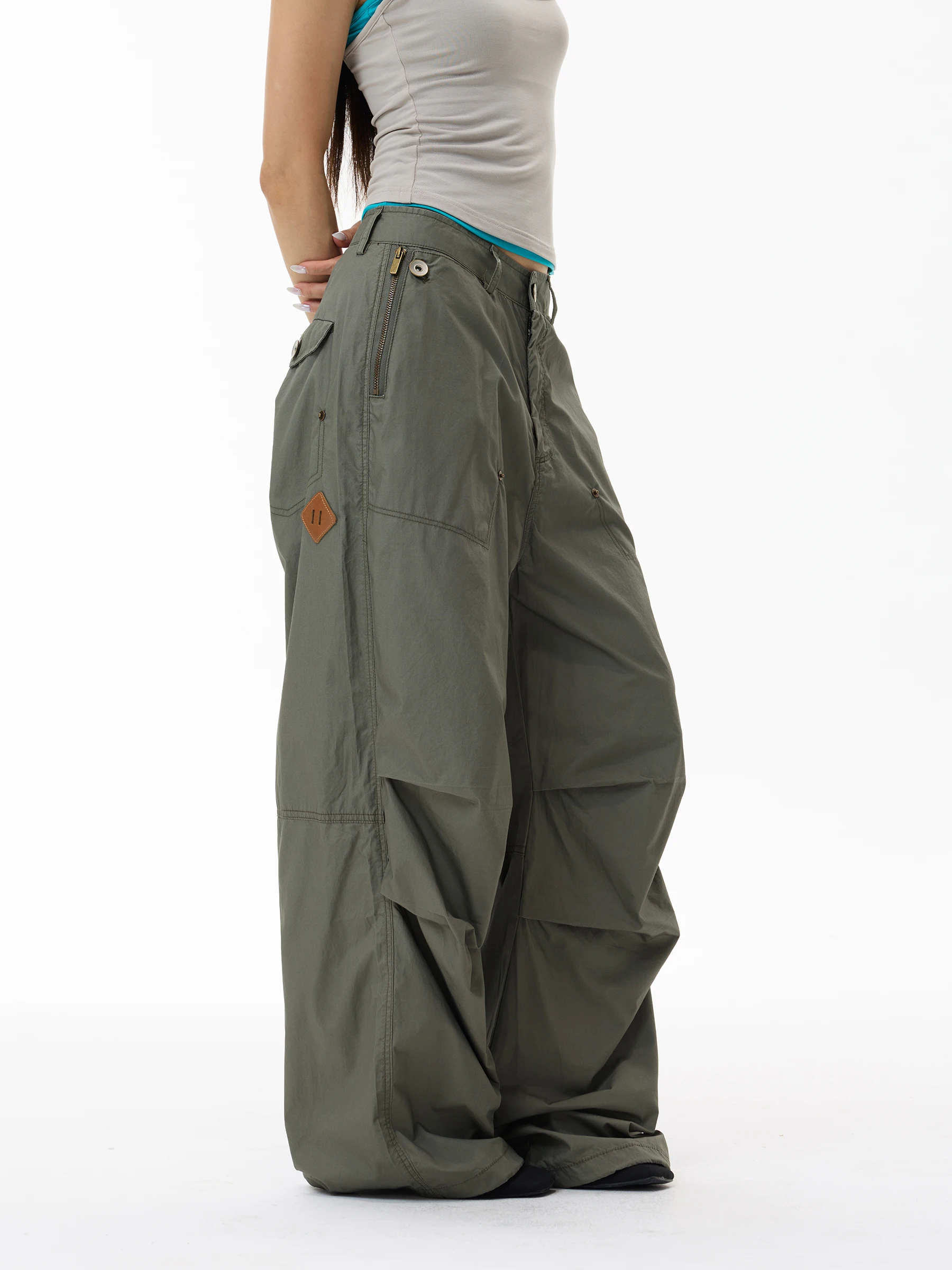 WLNEXT Summer Casual Loose Fit Cargo Pants Men Women Couple Trendy Streetwear Wide Leg Zipper mid High Waist Cotton
WLNEXT Summer Casual Loose Fit Cargo Pants Men Women Couple Trendy Streetwear Wide Leg Zipper mid High Waist Cotton
