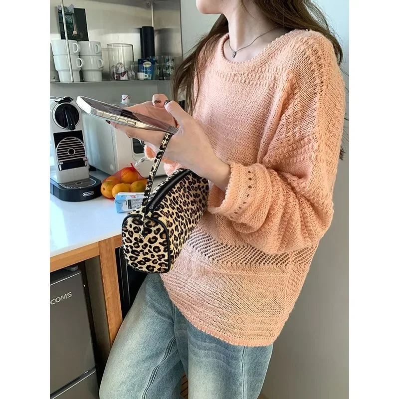 Полый пуловер с длинными рукавами во французском стиле, вязаный свитер в корейском стиле, свободный и утягивающий на улице
Полый пуловер с длинными рукавами во французском стиле, вязаный свитер в корейском стиле, свободный и утягивающий на улице