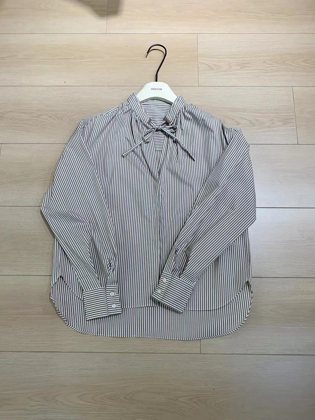 Striped Print Sweet Korean Fashion Office Lady s Casual Shirt Spring Autumn Long Sleeve Top Blouse Women Clothes
Striped Print Sweet Korean Fashion Office Lady s Casual Shirt Spring Autumn Long Sleeve Top Blouse Women Clothes