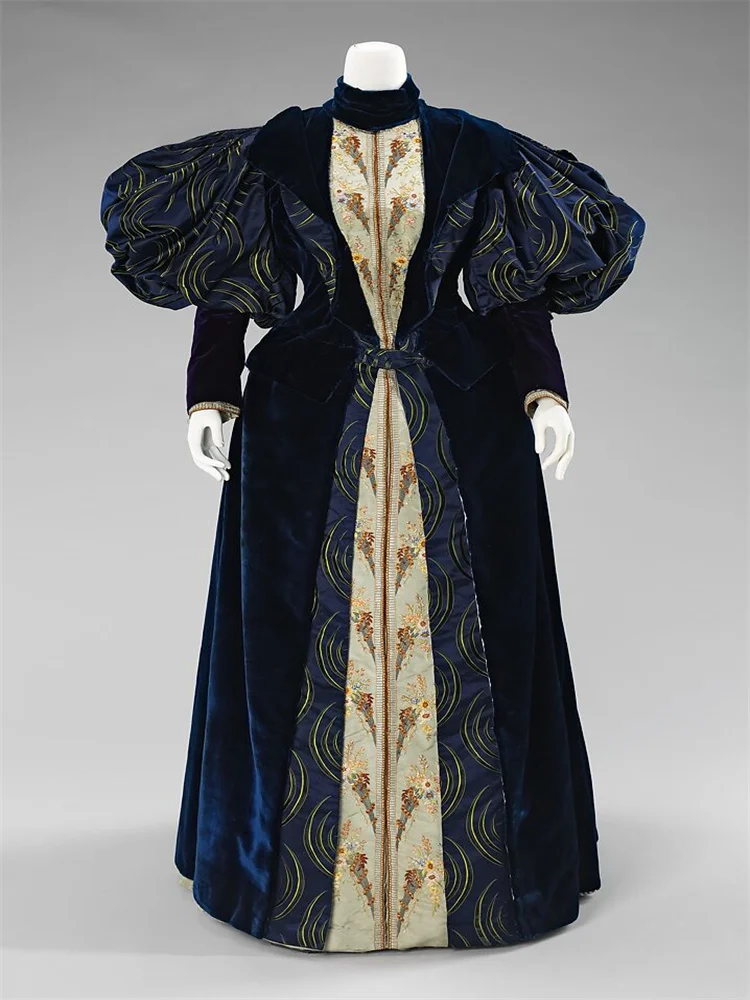1889s Victorian Afternoon Edwardian Duchess Walking Dress Civil War Southern Royal Noble Belle Ball Gown
1889s Victorian Afternoon Edwardian Duchess Walking Dress Civil War Southern Royal Noble Belle Ball Gown