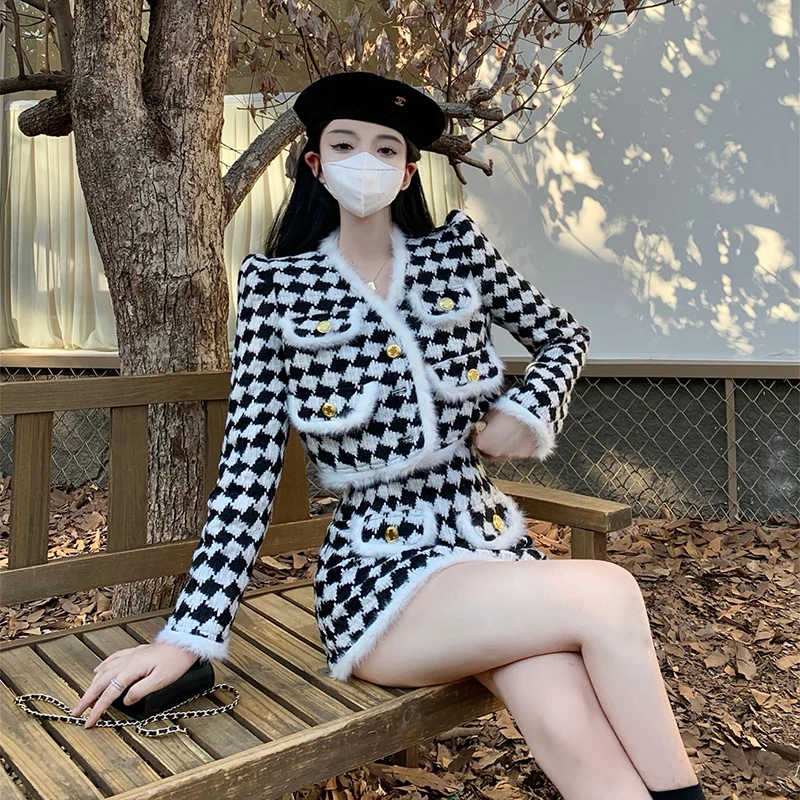2023 Autumn Winter New Contrast Thick Cotton Jacket+Skirt Women's Fashion Loose Grating Vintage Casual Suit Skirts Female
2023 Autumn Winter New Contrast Thick Cotton Jacket+Skirt Women's Fashion Loose Grating Vintage Casual Suit Skirts Female