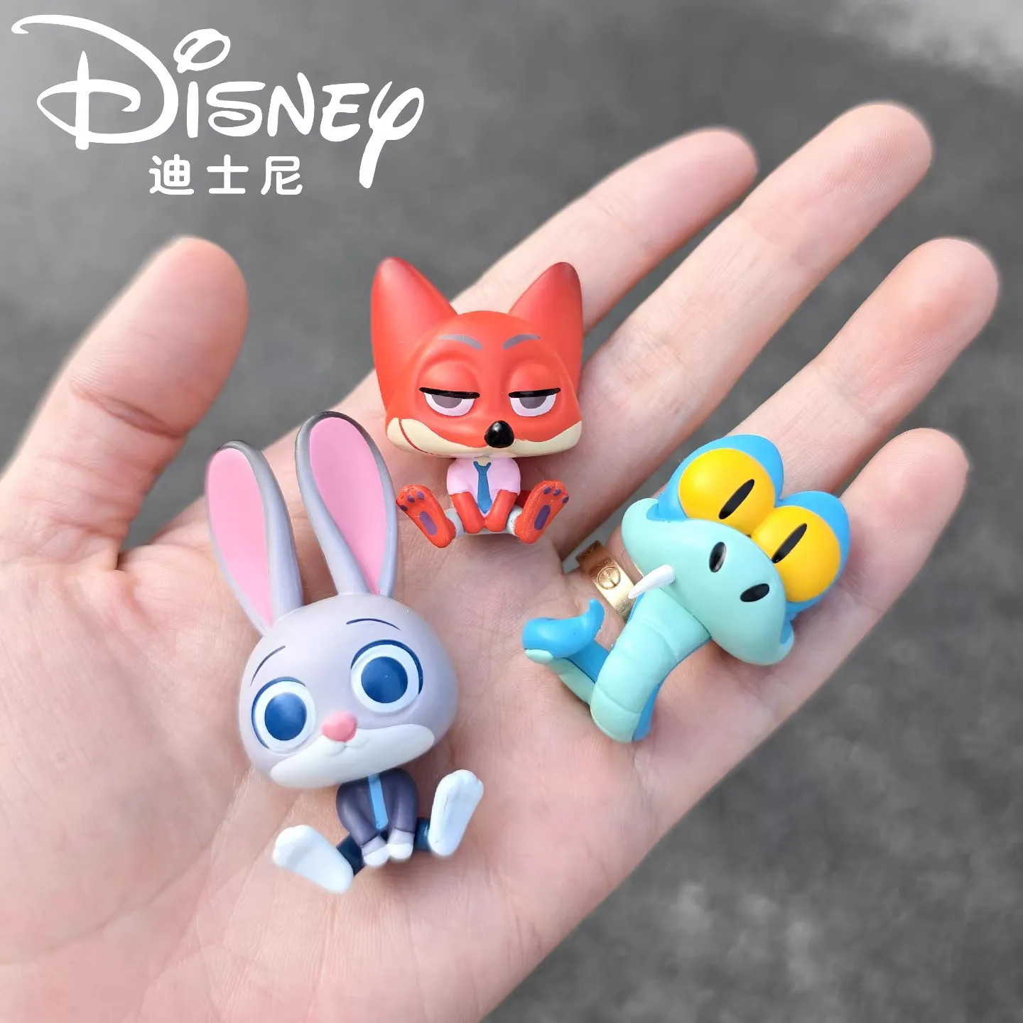 Disnzy Zootopia 3d Mini Figure Magnetic Fridge Magnet Cute Resin Home Decoration Cartoon Animal Adult Collection Blind Box
Disnzy Zootopia 3d Mini Figure Magnetic Fridge Magnet Cute Resin Home Decoration Cartoon Animal Adult Collection Blind Box