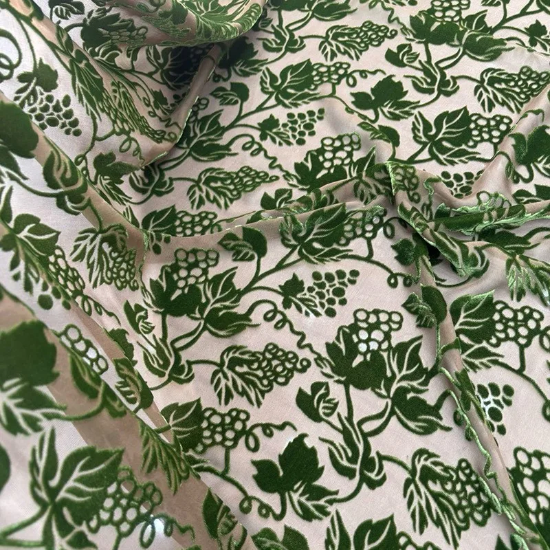 Silk with a single color velvet pattern light luxury fabric Chinese-style women's cheongsam
Silk with a single color velvet pattern light luxury fabric Chinese-style women's cheongsam