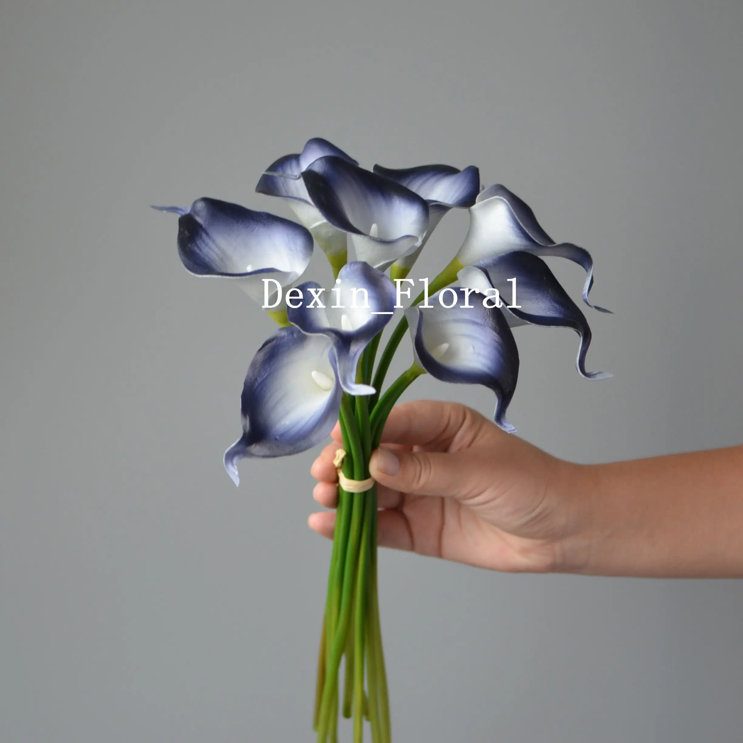 9 Navy White Calla Lily, Navy Beach Wedding, Faux Real Touch Calla Lily, DIY Blue Bouquet, DIY Navy Centerpiece
9 Navy White Calla Lily, Navy Beach Wedding, Faux Real Touch Calla Lily, DIY Blue Bouquet, DIY Navy Centerpiece