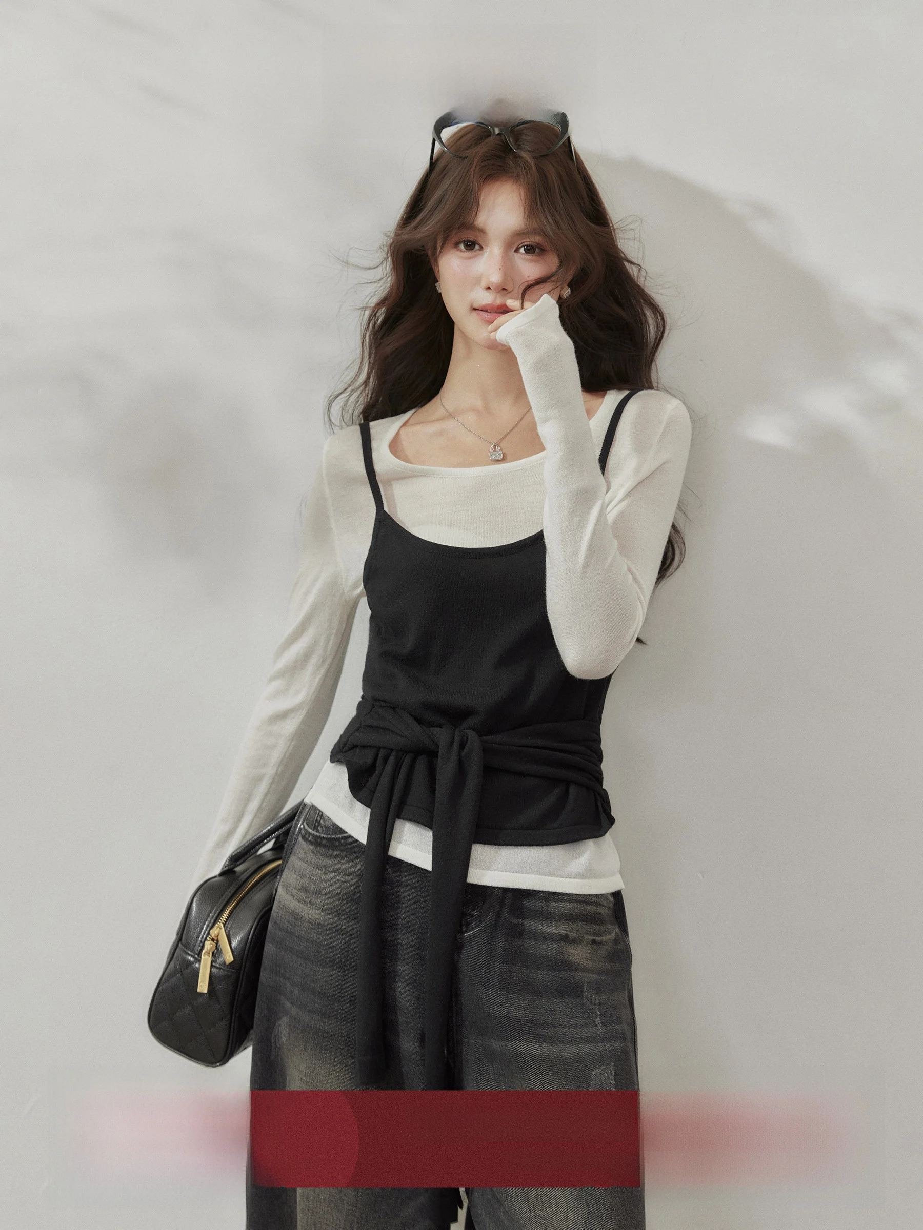 Long Sve T-irt Women's Early Autumn Casual Layering Two-Piece Set Comfortable Lazy Sle Faion Design by Wang Xue
Long Sve T-irt Women's Early Autumn Casual Layering Two-Piece Set Comfortable Lazy Sle Faion Design by Wang Xue