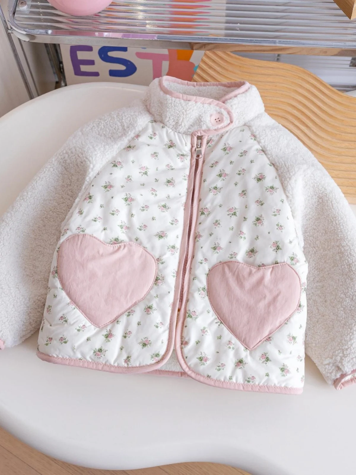 Girls Thiened Fce Lined Winter Jaet Floral Print Cotton Coat Double Sided Velvet Warm Cotton Clothes with kets
Girls Thiened Fce Lined Winter Jaet Floral Print Cotton Coat Double Sided Velvet Warm Cotton Clothes with kets