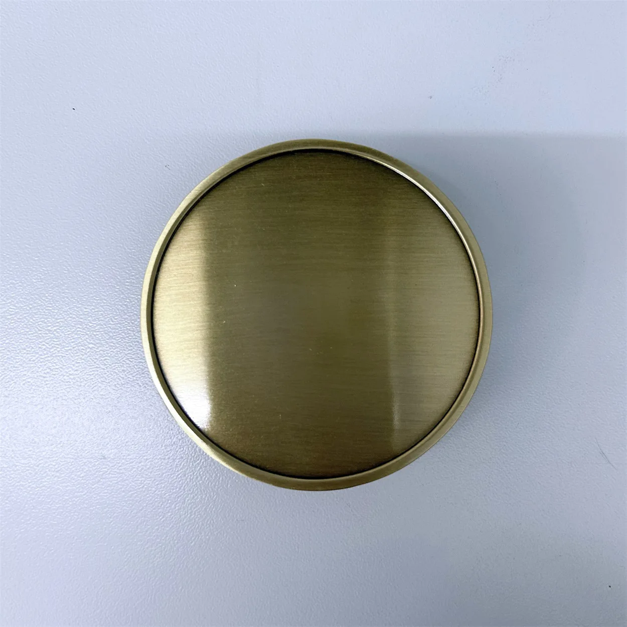 Antique Bronze Plated Total Flat Round Custom Blank Belt Buckle for Engraving BUCKLE-BL006AB
Antique Bronze Plated Total Flat Round Custom Blank Belt Buckle for Engraving BUCKLE-BL006AB