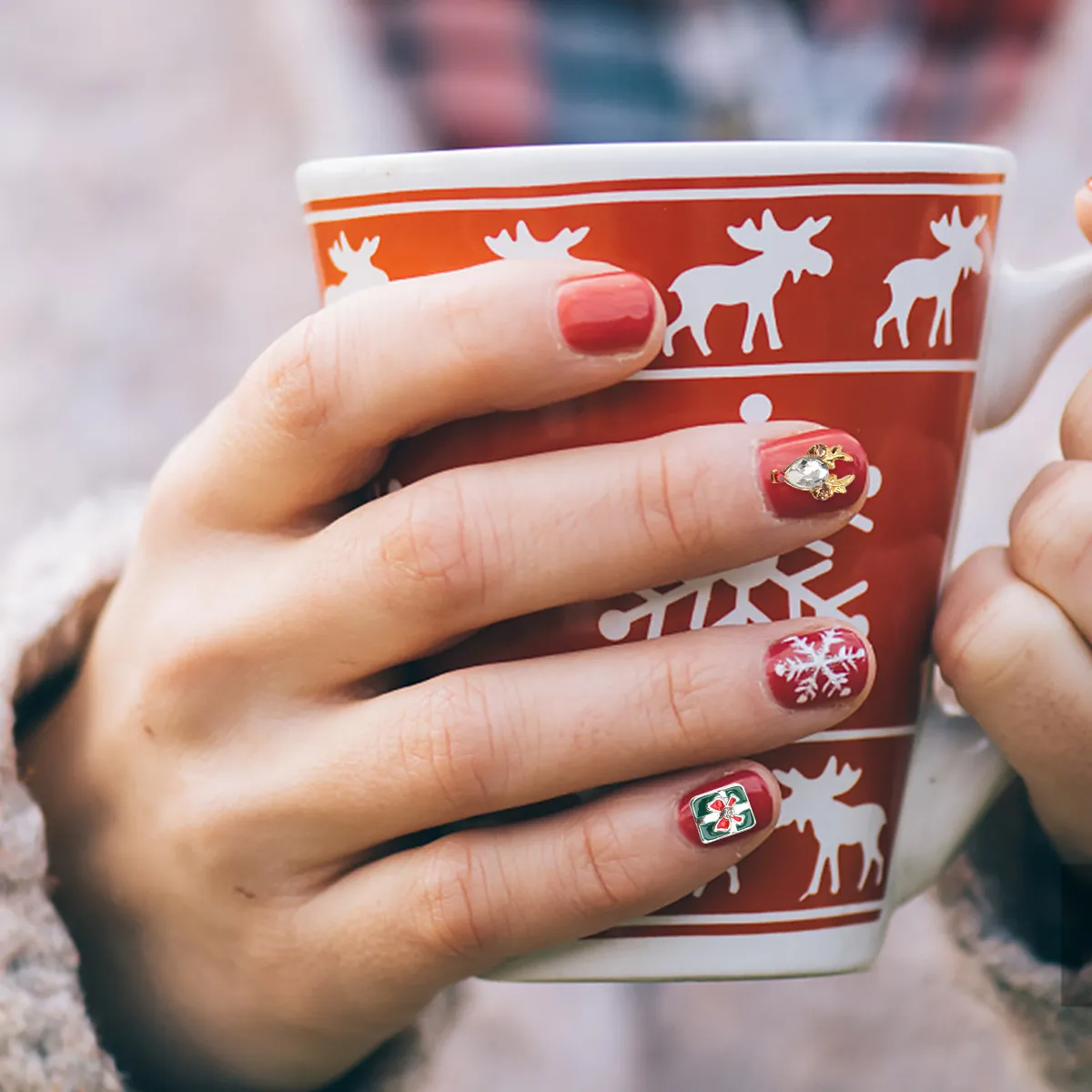 Christmas Alloy Decorations Nail Art Supplies 3D Metallic Manicure Tips Festive Nail Design Tools for Holiday Season
Christmas Alloy Decorations Nail Art Supplies 3D Metallic Manicure Tips Festive Nail Design Tools for Holiday Season