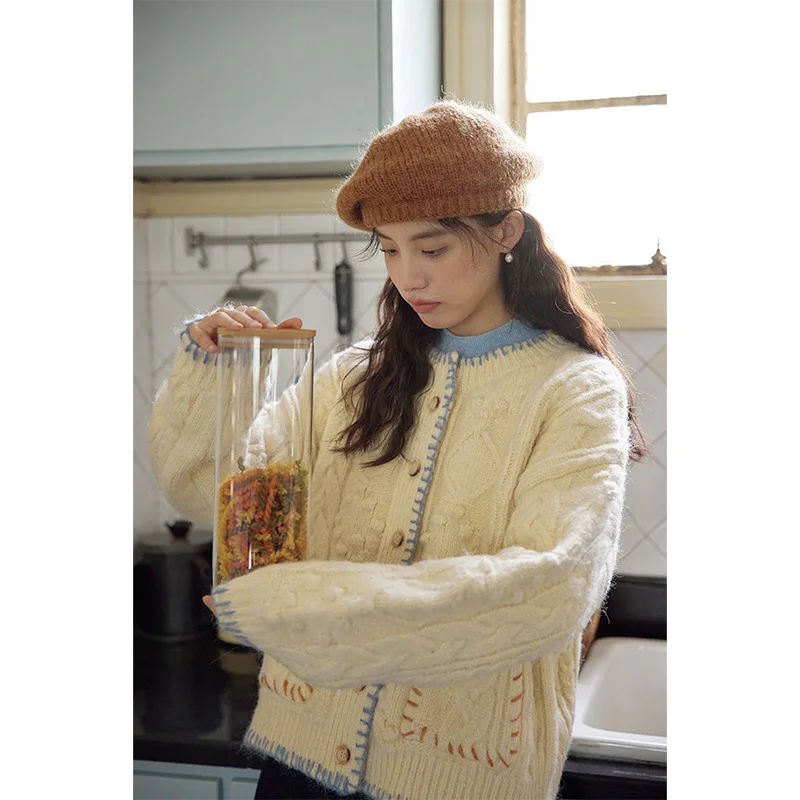 Women Autumn Winter Fashion Preppy Style Button Solid Color O-neck Knitting Women Clothing All-match Loose Cardigan Sweater Tops
Women Autumn Winter Fashion Preppy Style Button Solid Color O-neck Knitting Women Clothing All-match Loose Cardigan Sweater Tops