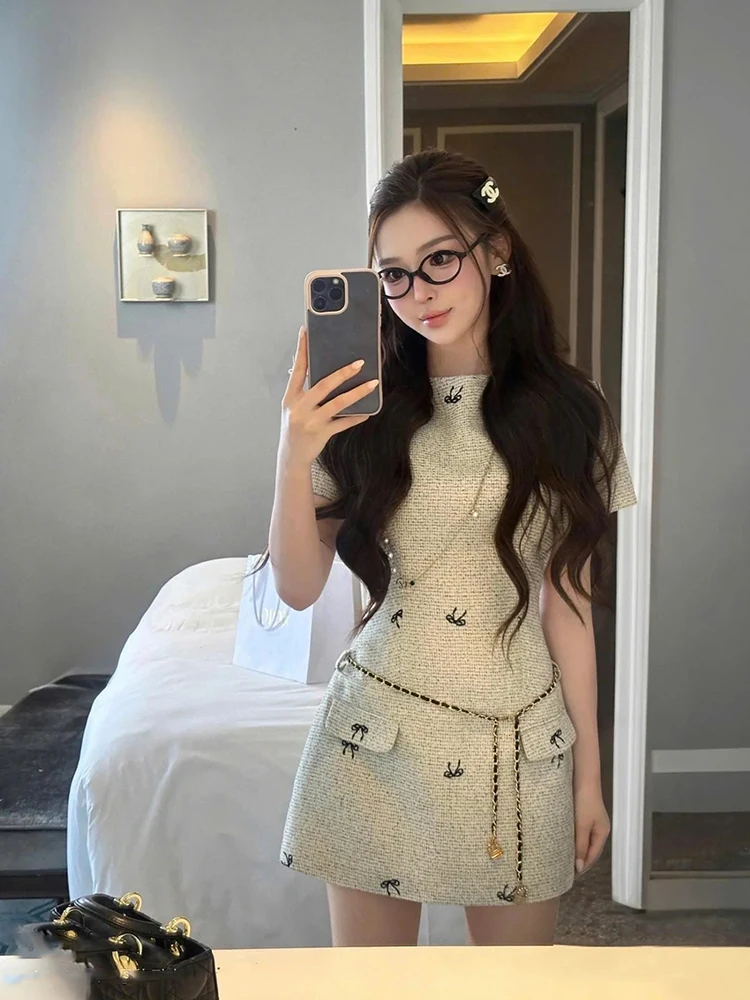 Elegant Short Sleeve Knot Dress Women's Summer Fashion Slimming A-Line Skirt Casual Chic Polyester Fiber Dress
Elegant Short Sleeve Knot Dress Women's Summer Fashion Slimming A-Line Skirt Casual Chic Polyester Fiber Dress