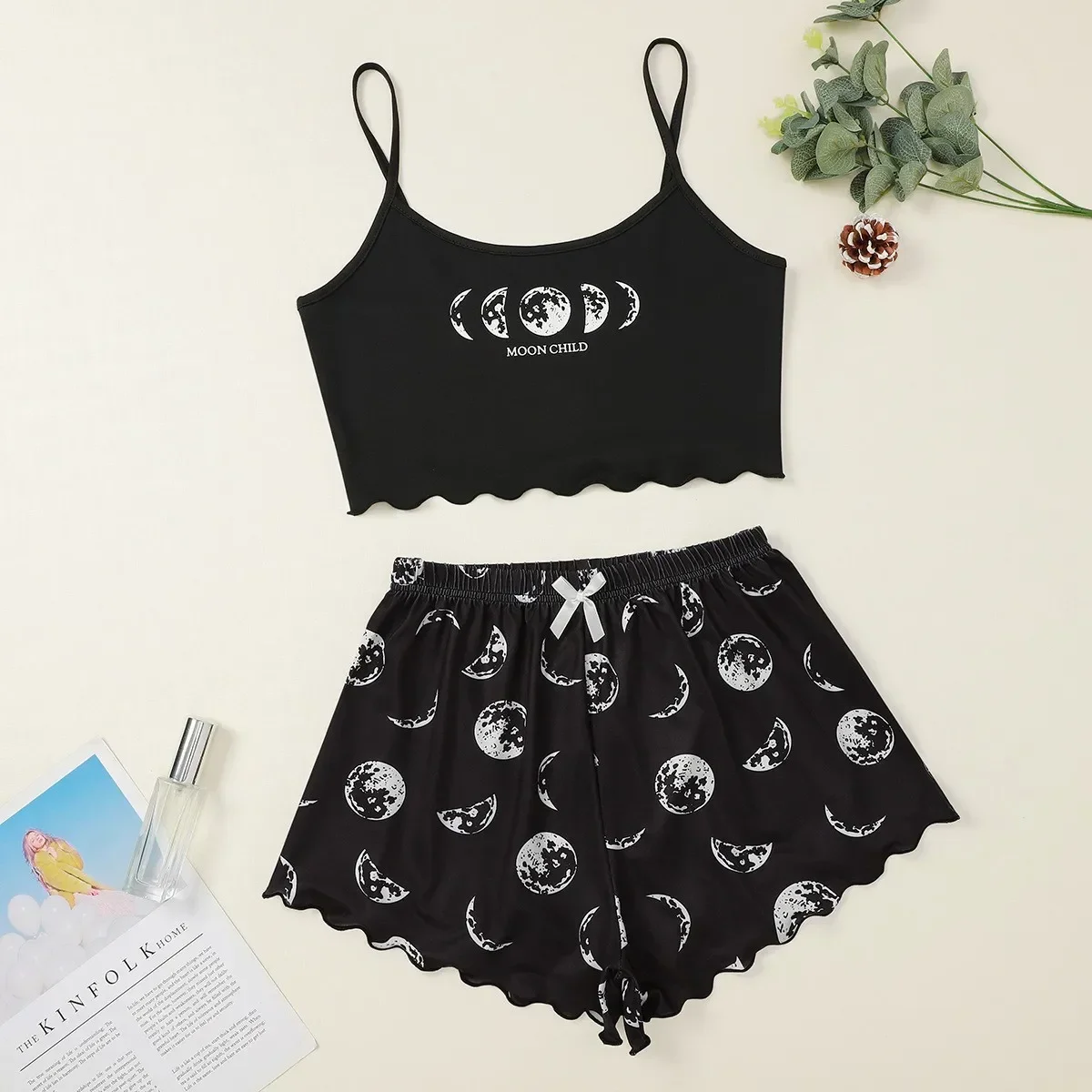Pink Summer Pajama Set for Women Casual Sleepwear Sexy Lingerie Moon and Planet Print Camisole and Shorts Sets Comfortabl Suit
Pink Summer Pajama Set for Women Casual Sleepwear Sexy Lingerie Moon and Planet Print Camisole and Shorts Sets Comfortabl Suit