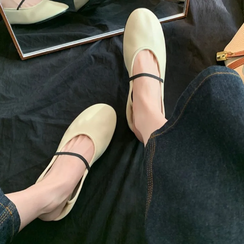 New Women Mary Jane Shoes Exquisite Round Head Casual Shoes for Woman Comfortable Soft Flat Shoe Designer Shoes Zapatos De Mujer
New Women Mary Jane Shoes Exquisite Round Head Casual Shoes for Woman Comfortable Soft Flat Shoe Designer Shoes Zapatos De Mujer