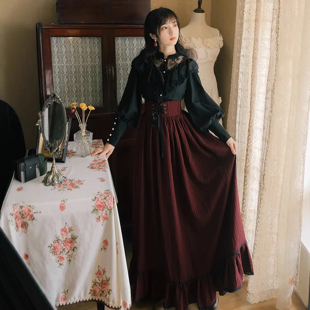 New French Literary Quiet Girl European Retro Gothic Long-sleeved Shirt Lace Classic Suit
New French Literary Quiet Girl European Retro Gothic Long-sleeved Shirt Lace Classic Suit