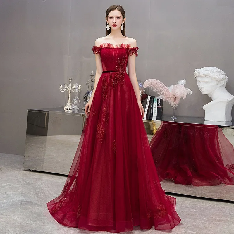 2026 New Women's One Shoulder Sexy Mesh Embroidered Wine Red Evening Dress Fashionable Slimming Elegant Banquet Long Dress
2026 New Women's One Shoulder Sexy Mesh Embroidered Wine Red Evening Dress Fashionable Slimming Elegant Banquet Long Dress