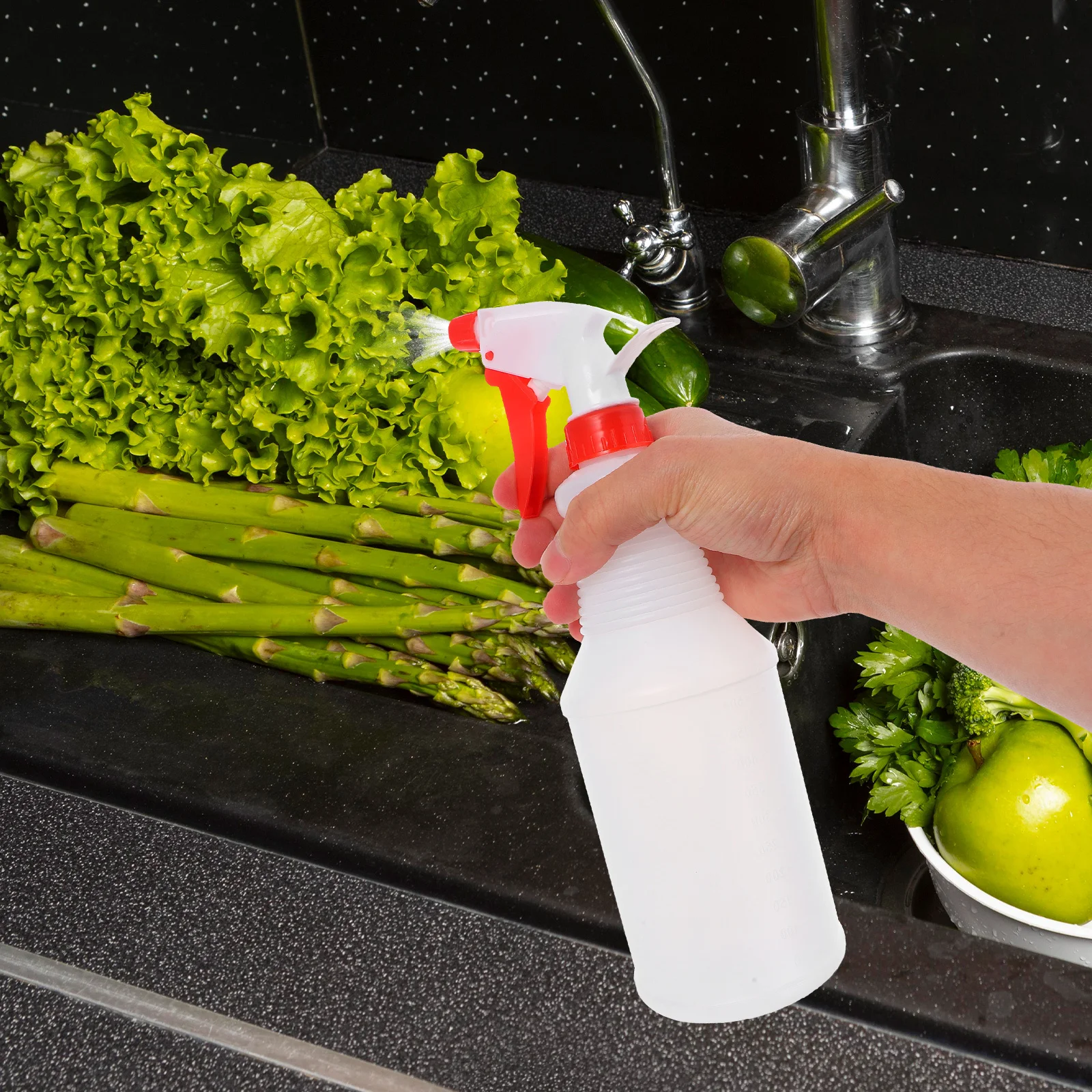 700Ml Spray Bottle Leak Proof Acid Alkali Resistant Plastic Mister For Kitchen Oil Grease Cleaner Household Gardening Bbq Spray
700Ml Spray Bottle Leak Proof Acid Alkali Resistant Plastic Mister For Kitchen Oil Grease Cleaner Household Gardening Bbq Spray