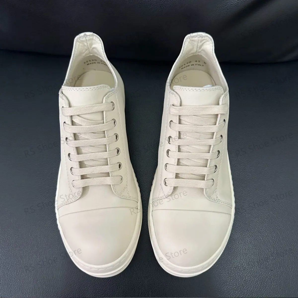 Ro Classic Design Men Sneaker Low Top Shoe Cowhide Women Black Leather Casual Shoes Versatile Lace Up Retro Flat White Sneakers
Ro Classic Design Men Sneaker Low Top Shoe Cowhide Women Black Leather Casual Shoes Versatile Lace Up Retro Flat White Sneakers