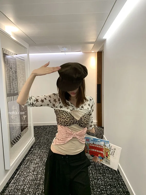 Unique Knot Splicing Lace Long Sleeve Women's Top Mesh Gown Autumn New Style Casual Style V-neck Skin-friendly Brea...
Unique Knot Splicing Lace Long Sleeve Women's Top Mesh Gown Autumn New Style Casual Style V-neck Skin-friendly Brea...
