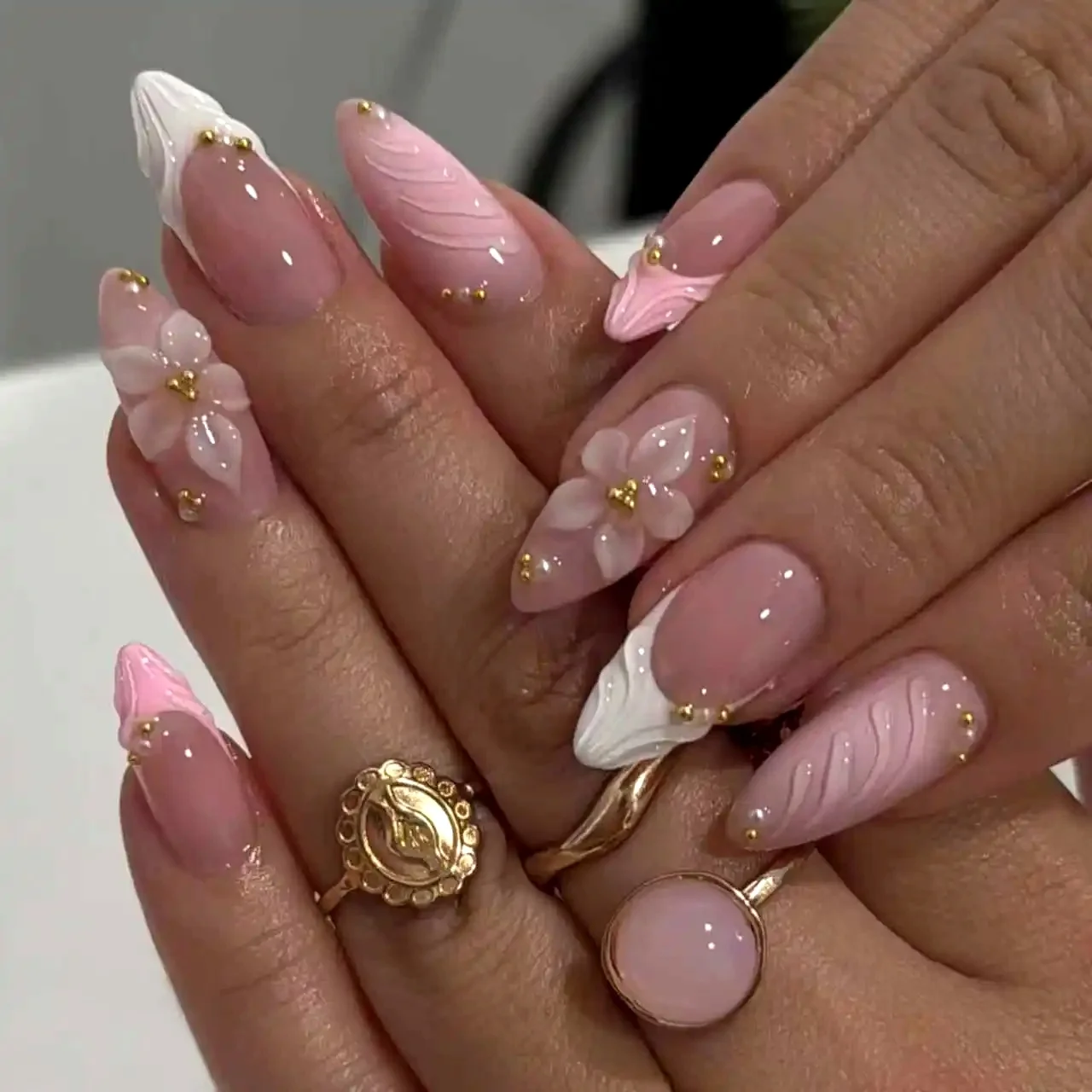24PCS Pink Almond Press on Nails Full Cover Carved Flower 3D Ripples French Fake Nails for Women with Golden Pearl Wearable Nail
24PCS Pink Almond Press on Nails Full Cover Carved Flower 3D Ripples French Fake Nails for Women with Golden Pearl Wearable Nail