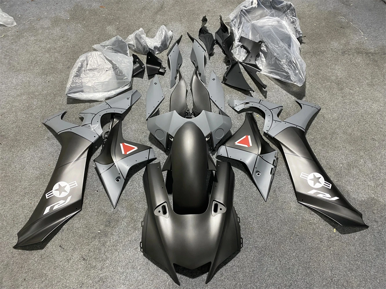 Комплект обтекателей для мотоцикла, подходит для Yzf R1M R1 2020 2021 2022 2023, комплект кузова из Abs под давлением, серый, черный
Комплект обтекателей для мотоцикла, подходит для Yzf R1M R1 2020 2021 2022 2023, комплект кузова из Abs под давлением, серый, черный