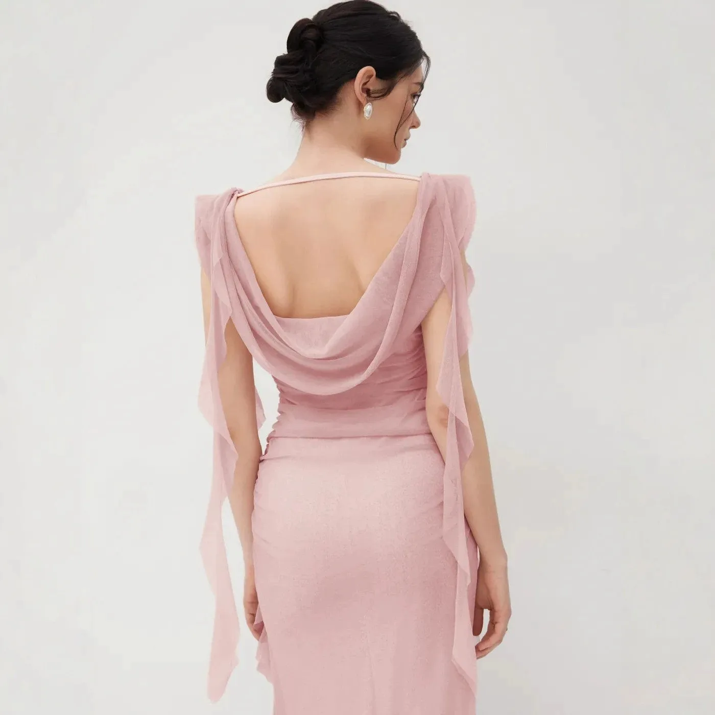 Elegant Maxi Dress Ruffle Cowl Neck Wedding Guest Chiffon Overlay Evening Party Dress Sheer Flounce Sleeves Open Back
Elegant Maxi Dress Ruffle Cowl Neck Wedding Guest Chiffon Overlay Evening Party Dress Sheer Flounce Sleeves Open Back