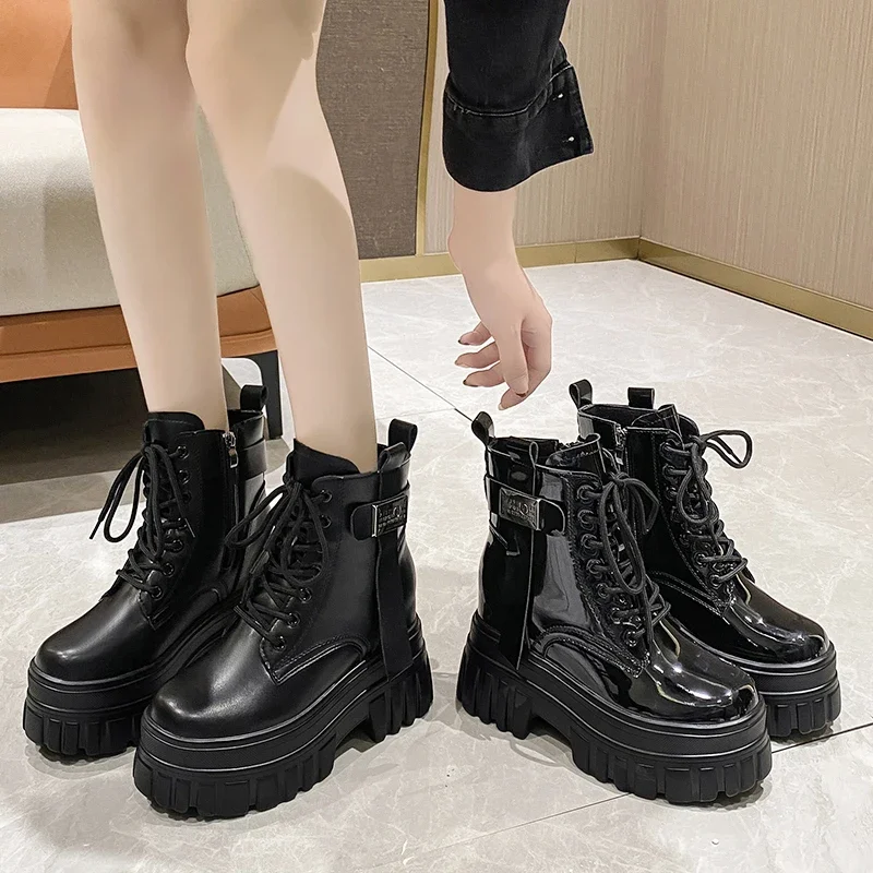2026 Winter Boots High Platform Motorcycle Boots Wedge Warm Ankle Thick Soled Women's Boots New Autumn Leather Shoes for Women
2026 Winter Boots High Platform Motorcycle Boots Wedge Warm Ankle Thick Soled Women's Boots New Autumn Leather Shoes for Women