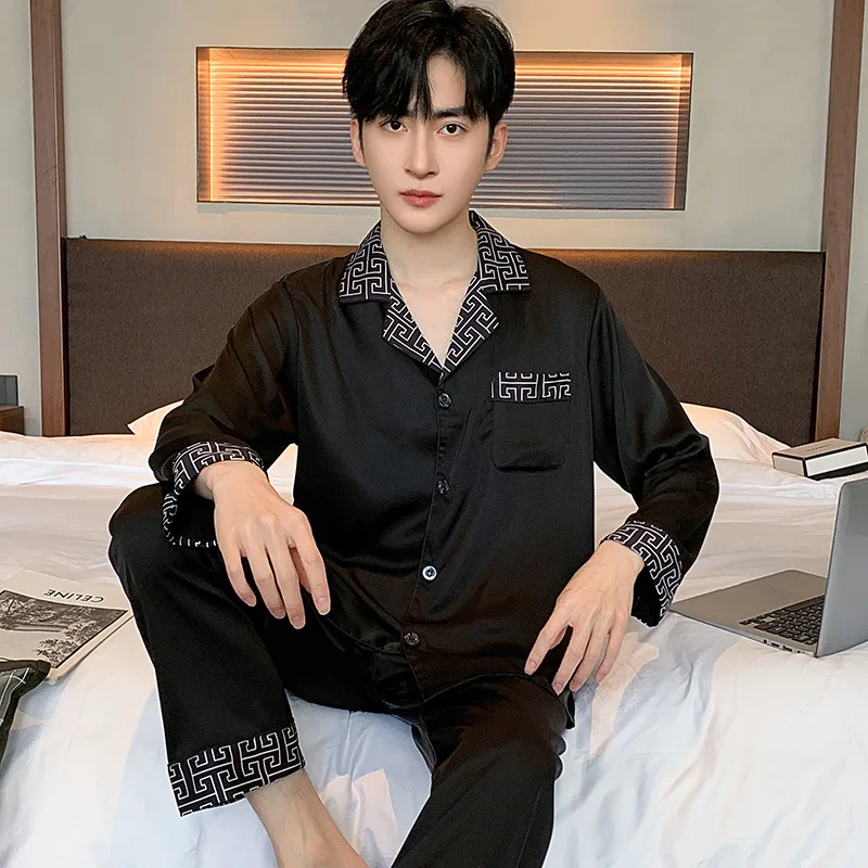 New Advanced Ice Silk Pajamas Men's Spring and Autumn Long Sleeve Thin Silk High-Grade Cardigan Home Service Suit
New Advanced Ice Silk Pajamas Men's Spring and Autumn Long Sleeve Thin Silk High-Grade Cardigan Home Service Suit