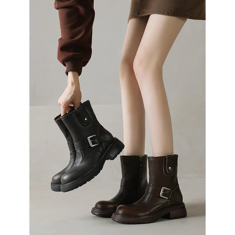 Beianji 2025 Autumn-winter vintage elevating platform boots round head belt buckle chunky mid-heel leather short boots for women
Beianji 2025 Autumn-winter vintage elevating platform boots round head belt buckle chunky mid-heel leather short boots for women